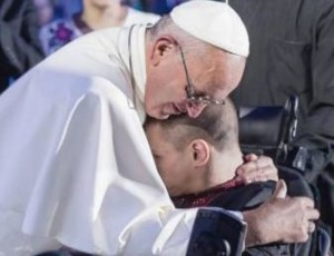 papa-francesco-giubileo-ammalati-disabili-giugno-2016
